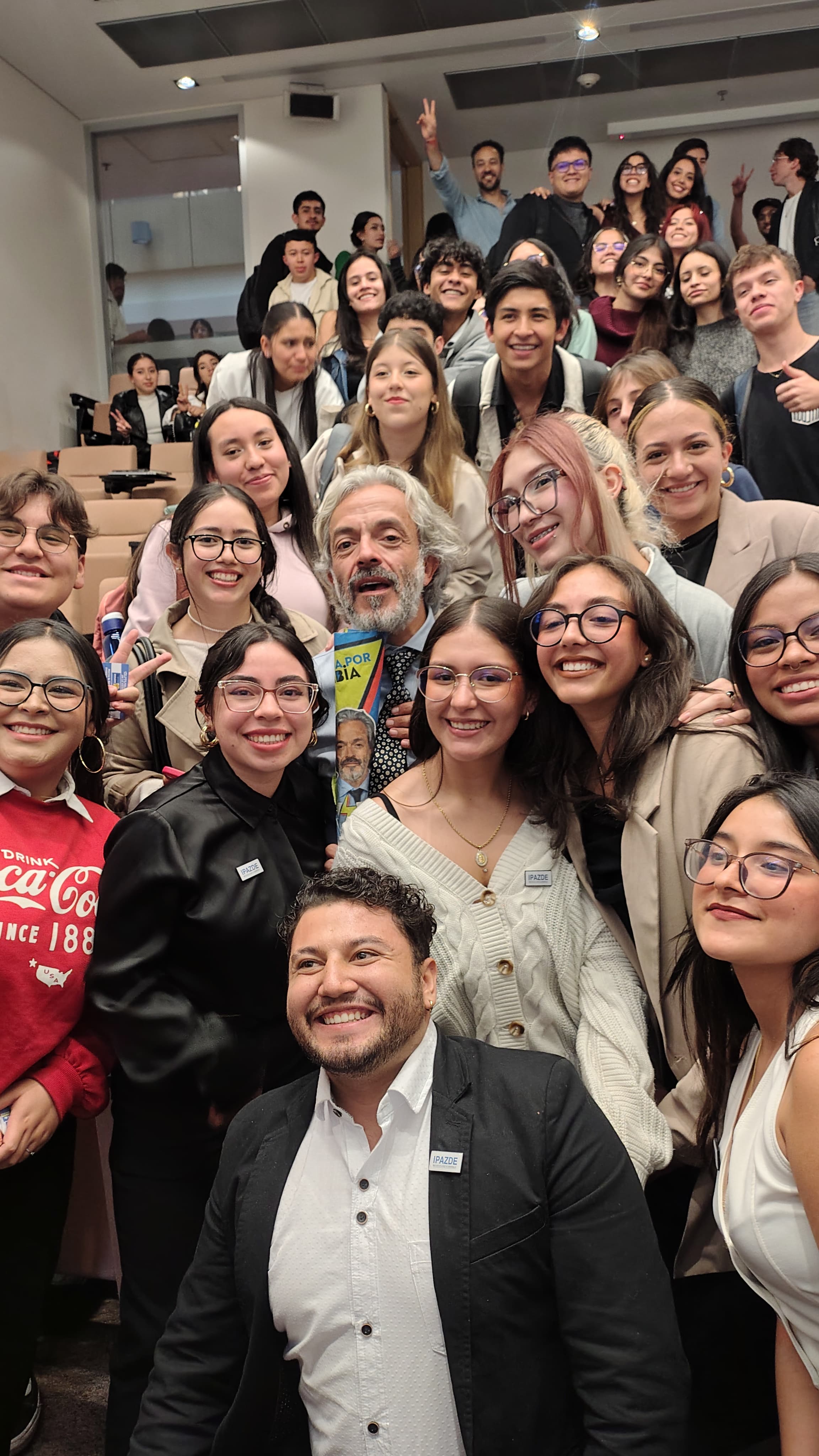 Juan Daniel Oviedo dialogó con estudiantes sobre el papel de las estadísticas en la construcción de país