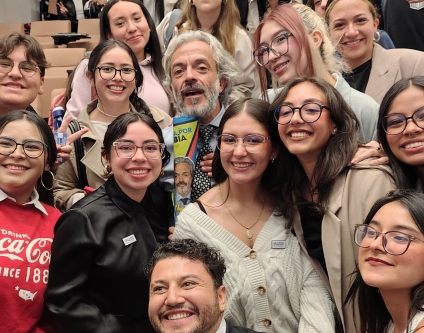 Juan Daniel Oviedo dialogó con estudiantes sobre el papel de las estadísticas en la construcción de país